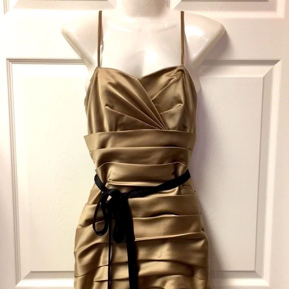 NWT 🤎 IMPRESSION Gold Prom/Grad/Evening Dress - Picture 1 of 8